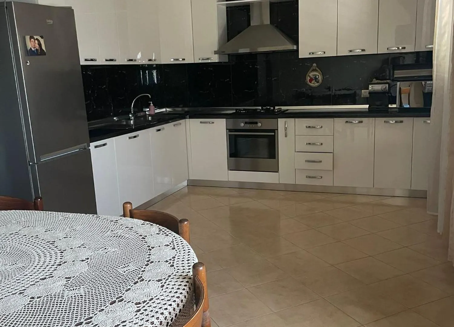 Villa Naim Apartament 2 Rrotull Apartamento